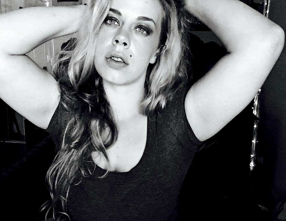 cadaverinecocktail:  Feelin’ myself, black &amp; white edition 
