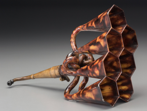 poondragoon:bogleech:museum-of-artifacts:1820s English Regency Ear TrumpetNo this is clearly a gun d