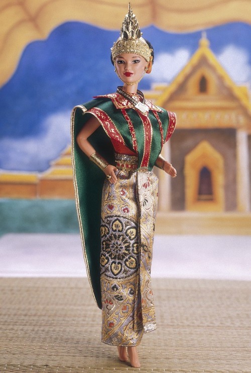 tealass22:bronzeravi:Barbie® Dolls of ColorOnly saw desi Barbies when I was in India. Was real happy