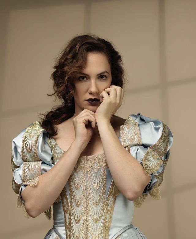 Kate Siegel for Elle Magazine, November 2020