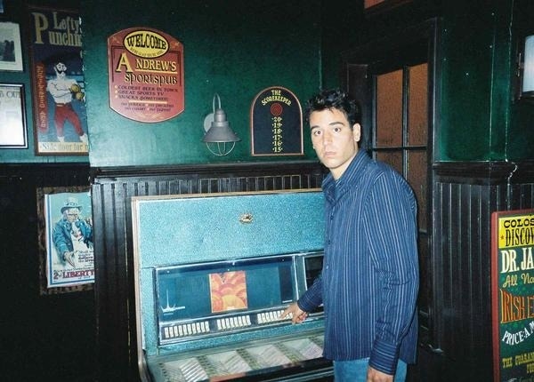 vidaamarelo:  Original photos from the opening titles of How I Met Your Mother