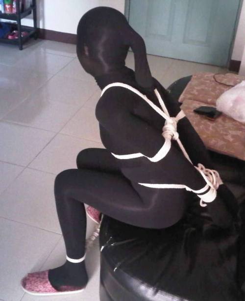 dani–opaque:Tights Encasement !!!www.facebook.com/encasementphilippines/