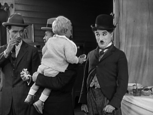 ozu-teapot:  The Circus | Charles Chaplin | 1928 Charlie Chaplin, et al. 