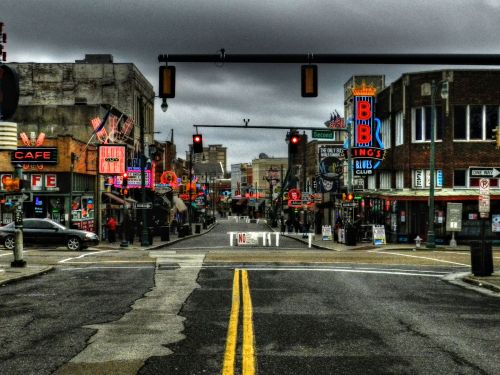 lancevaughn:  Memphis - Beale Street 001 This is a shot of iconic Beale Street in Memphis Tennessee.  http://lance-vaughn.artistwebsites.com