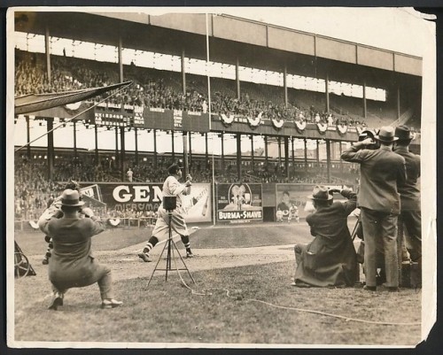 randombaseball:Babe Ruth.