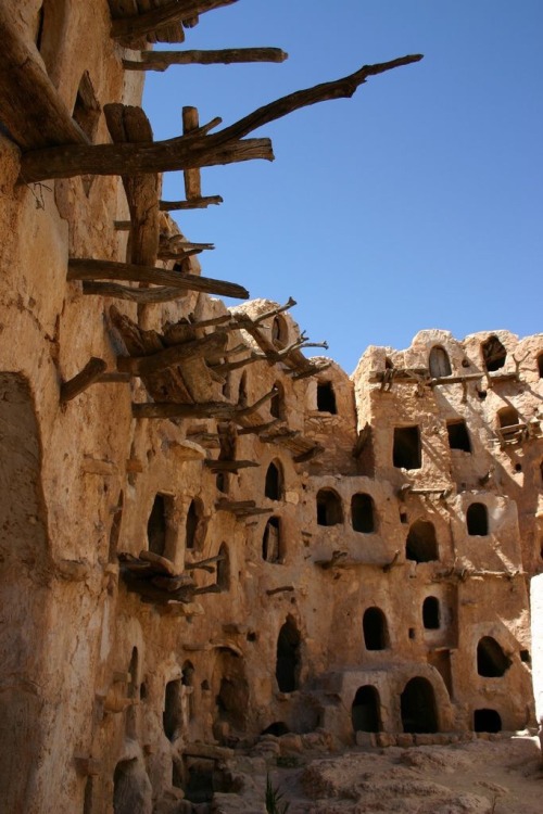 ilovelibya:  The ghurfas or “Ksar Kabaw” a Berber hilltop village-fort, now abandoned. T