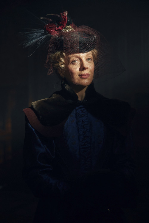 nixxie-fic:Promo pictures for Sherlock ‘The Abominable Bride - Amanda Abbington looking gorgeous as 