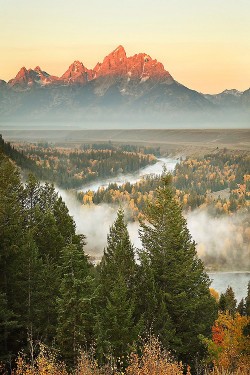 wonderous-world:  Wyoming, USA by Chung Hu