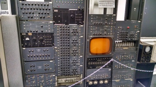 commodorez:MARCH recently acquired a one-of-a-kind machine – a custom-made Philbirck analog computer