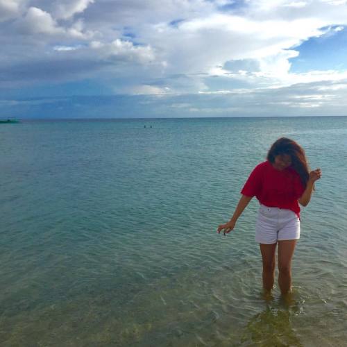 Looking for my lost sanity. #nature #beach (at Kabayan Beach Resort Laiya, San Juan, Batangas)