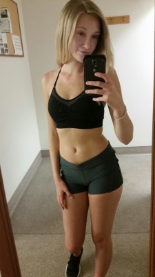 exceptionallylame:  Post gym selfies :) 