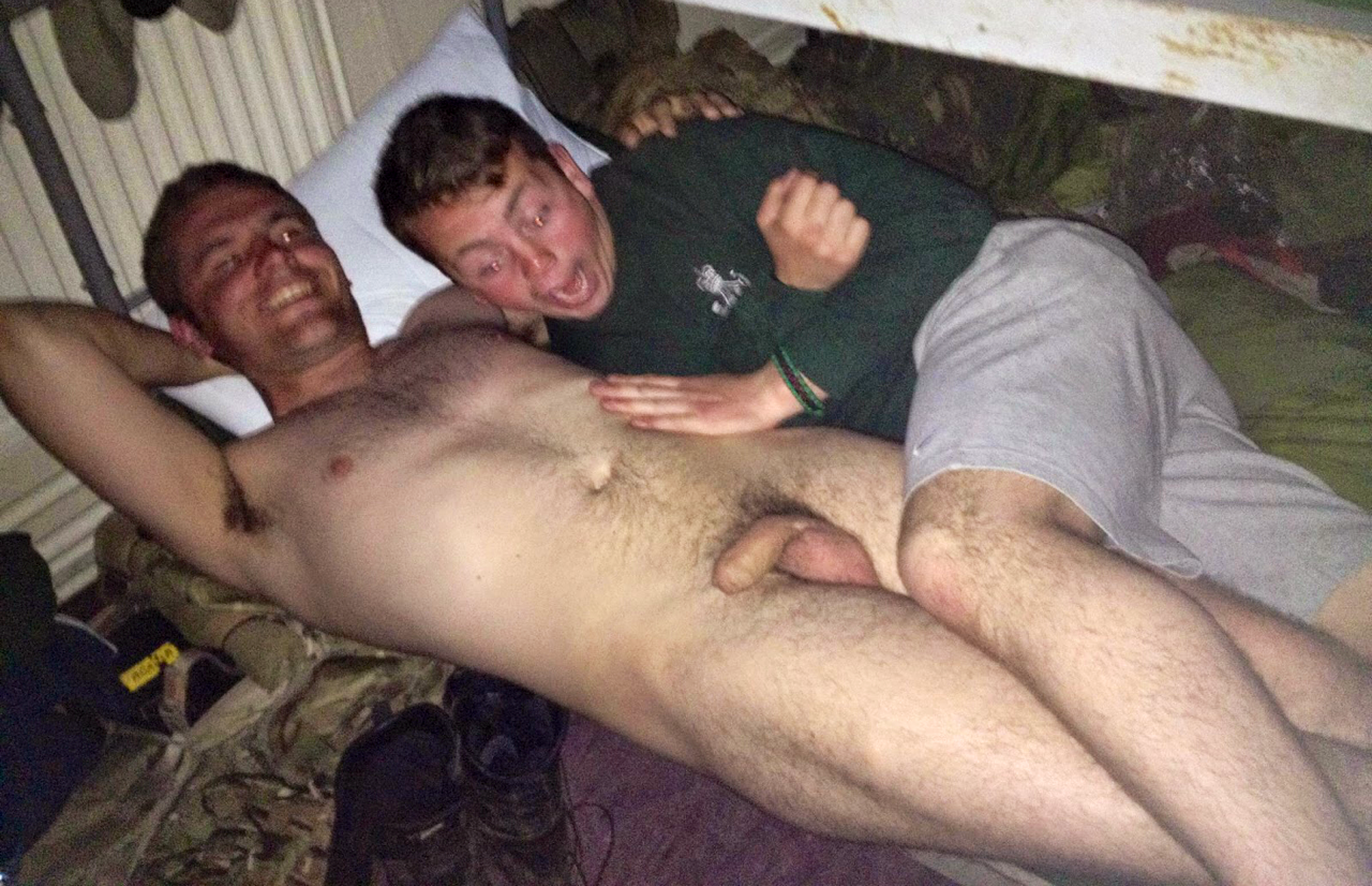 broswithoutclothes:   The hell were you expecting bro? 