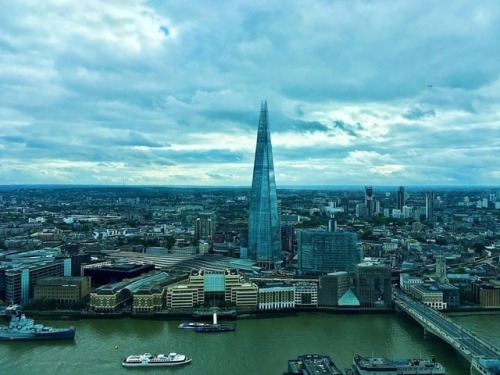 sisipinho:Have you ever seen such a view? #photography #travelgram #london #travelling #uk #travelle