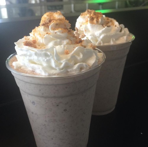 afro-arts: My Coffee Shop  www.mycoffeeshopel.com // IG: mycoffeeshop   Atlanta, GA  CLICK HERE for more black owned businesses! 