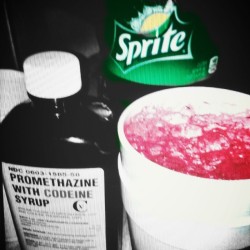 keep-it-hard:  Sippin on some #sizzurp #36mafia