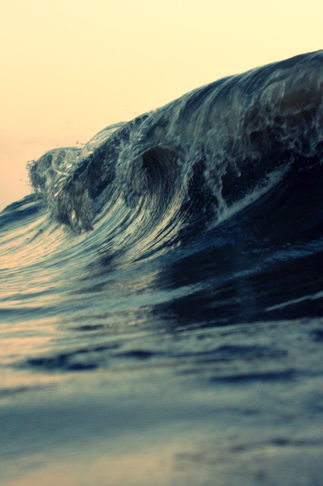 0ce4n-g0d:  Wave | Kevin N. Murphy