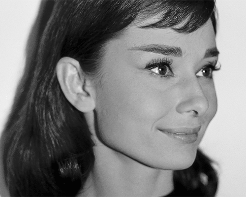 hollergolightle: Audrey Hepburn in Funny Face, 1957 - Tumblr Pics