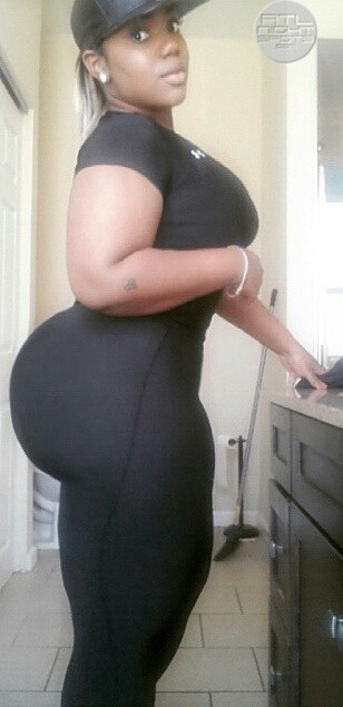 babygotaphatass:  Super thick