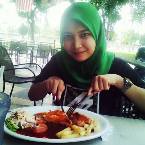 faizzwan: onemamat77: tudungterbaekkk: koleksigadis: Puteri Shuhada, Shah Alam (part 4) All about pu