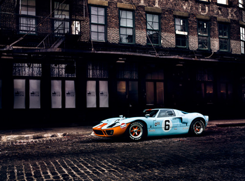 itsbrucemclaren:////////////////////      FORD GT40     ////////////////////////////