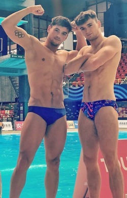 loverofthemaleform:Tom Daley & Matty