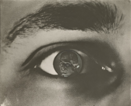 Dziga Vertov (Kino-Glaz) = DzigaVertov (Cinema-Eye)El Lissitzky (Russian; 1890–1941)1929Gelatin silv
