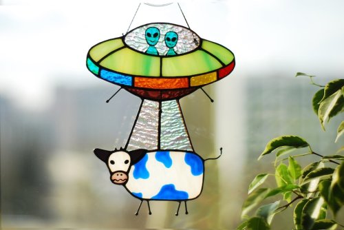 littlealienproducts:  Stained Glass UFO and Cow Hanging Decor by  ChameleonGlassArt  