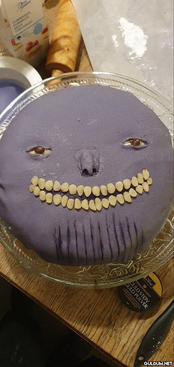 thanos cake...