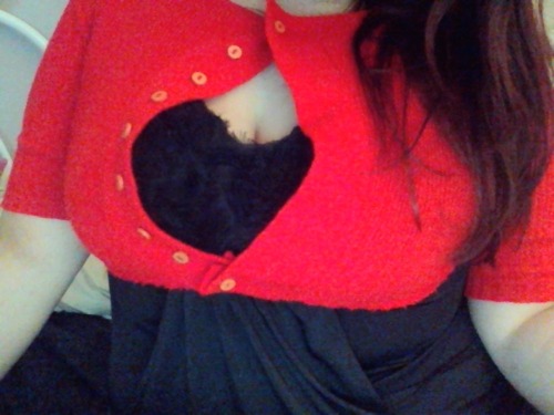 missfreudianslit:  What is Miss Fiona wearing today? Let’s talk dirty on the phone, or play on cam!     