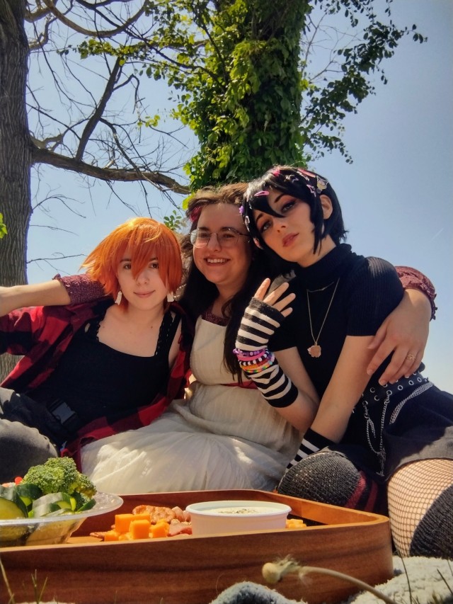 Furuba cosplay picnic but make it postcanon
Tohru @floraltohru 
Kyo @lesbian-kyoru