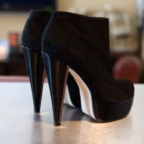 incredibleheels: From thick to thin