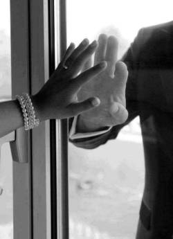cravehiminallways212:  sexy-is-a-state-of-mind:  Longing… 💋  Always…❤️  One of my favorite pictures&hellip;. ❤️