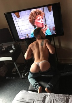 briannieh: twerkin to Blanche lol #briannieh