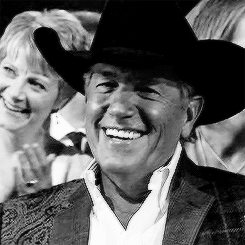 goodoltexasboy:  Always reblog the King of Country. 