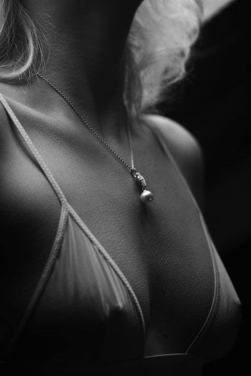 martins-see-through:   Also visit my other (nude) blog: http://nlmartinmart.tumblr.com