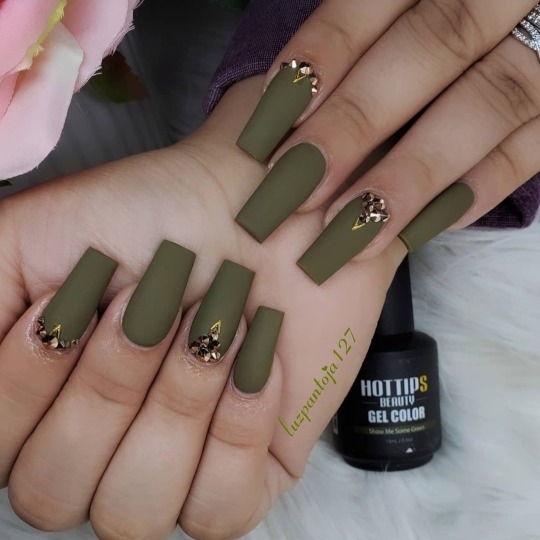28 Best Green Press On Nails You Need to Buy  atinydreamer
