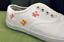 wattlebirdblog:  DIY embroidered flower shoes via Wattlebird Blog