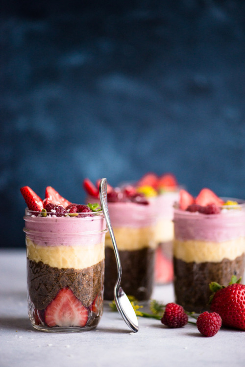 nuriastales: fattributes: Vegan Chocolate Chia Pudding Parfaits