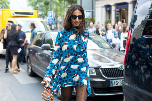 richesforrags: (via hbz-street-style-couture-fall-2016-day4-11.jpg (980×653))