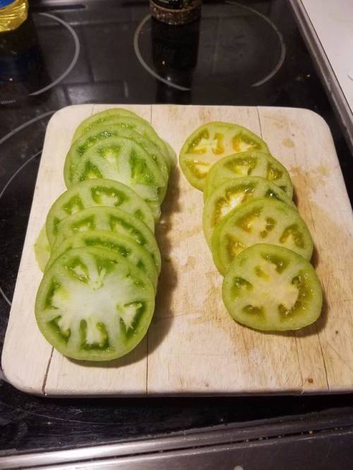 Recipe #102 - Fried Green Tomatoes with Vidalia RelishAnother recipe that takes nine-million pots, p