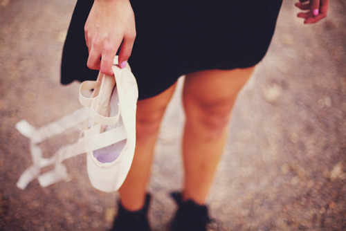 maateya:untitled by tarantallegra on Flickr.
