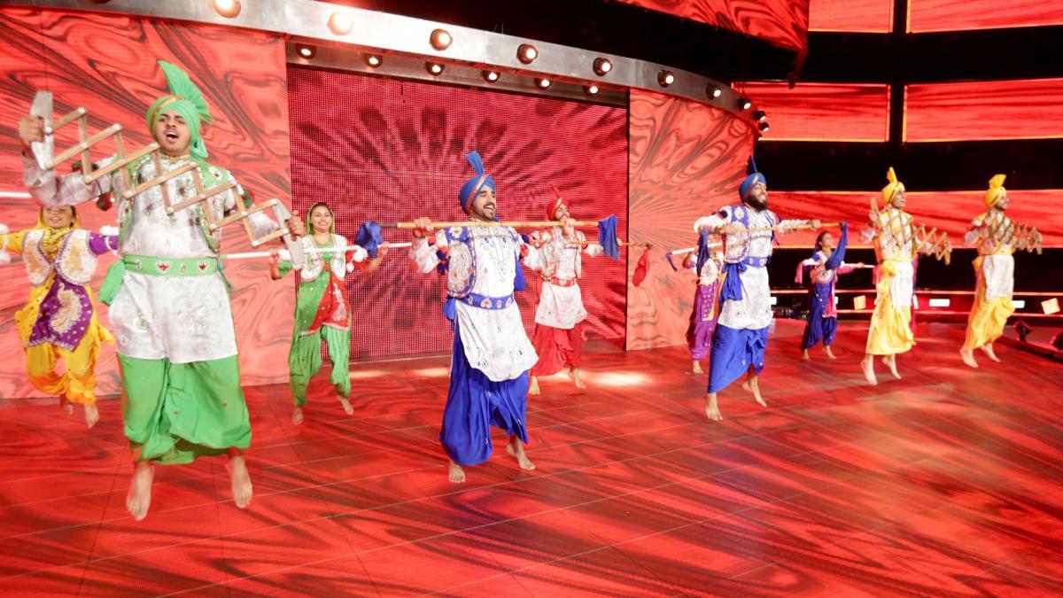sassy-tripleh:  [ + Jinder Mahal &amp; his punjabi celebration ]