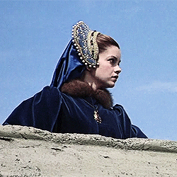 theqveenofiron:  Geneviève Bujold in Anne of the Thousand Days (1969)