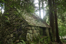 lori-rocks:  Ancient Witches Home, Leach