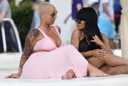 ikonicgif:  Amber Rose and Blac Chyna at