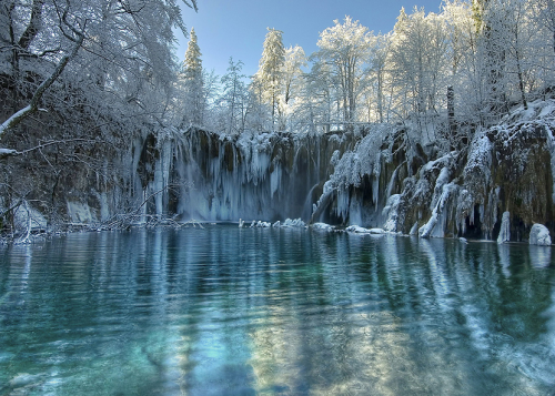 ecocides:  Winter on Plitvice - Plitvice Lakes National Park, Croatia | image by Kresimir Tubikanec