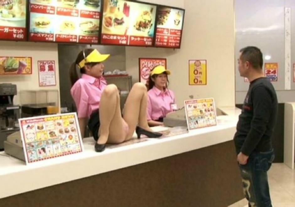 Mcdonald's sued over nude photos eideard