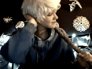 sob-wandoi:  ❅Happy Holidays from a blast from the past❅Very old gifs from 2012-2013 when I made way too many Jack Frost gifs. I got a little nostalgic when watching Rise of the Guardians today.Jack Frost