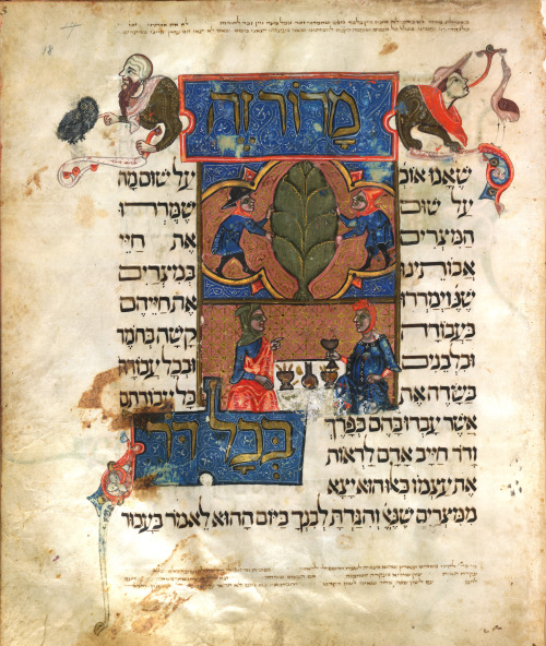 shelomit-bat-dvorah:jewishhenna:letmypeopleshow:10 Lavishly Illustrated Medieval Haggadah Pages That