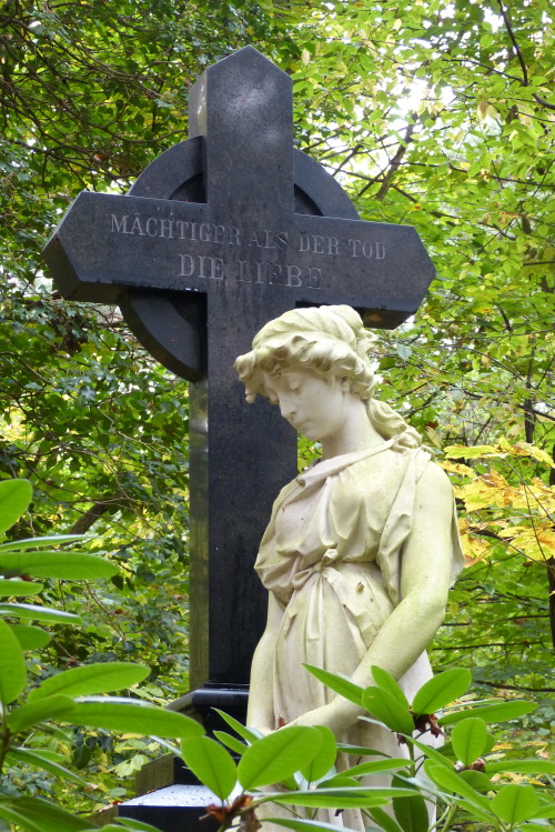 winiwyne: Südwestkirchhof Stahnsdorf (4) But of course we didn’t stop there and said hell